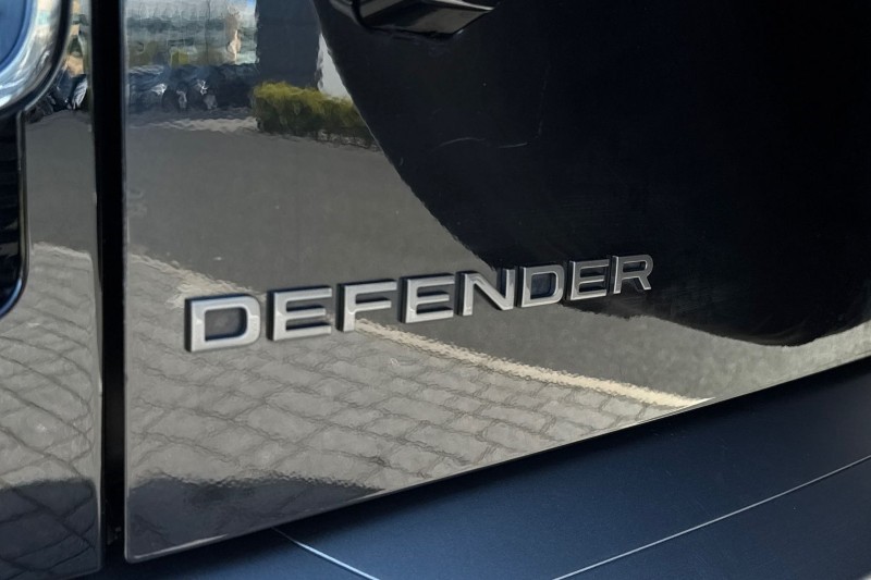 2024 (24) LAND ROVER DEFENDER 5.0 P500 V8 130 5dr Auto [8 Seat] 5371733