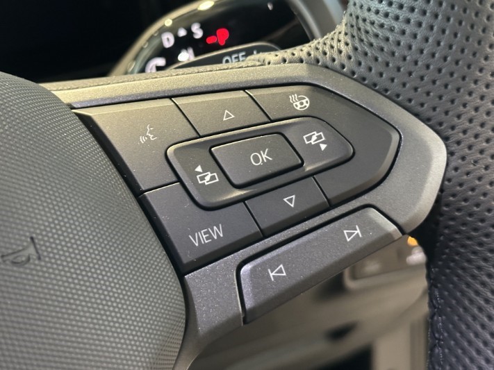  VOLKSWAGEN TIGUAN 2.0 TDI R-Line 5dr DSG 5323879