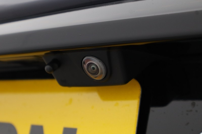 2023 (23) LAND ROVER DISCOVERY SPORT 1.5 P300e R-Dynamic SE 5dr Auto [5 Seat] 5316447