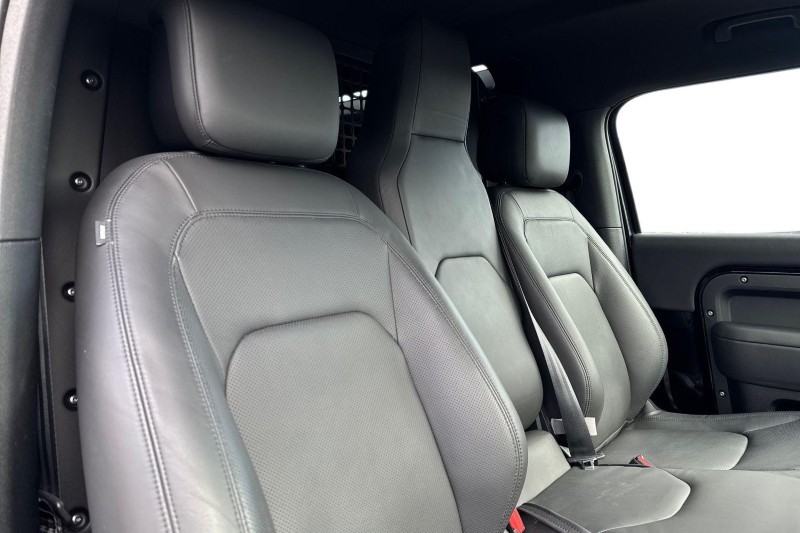 2025 (25) LAND ROVER COMMERCIAL DEFENDER 3.0 D250 Hard Top X-Dynamic HSE Auto [3 Seat] 5368280