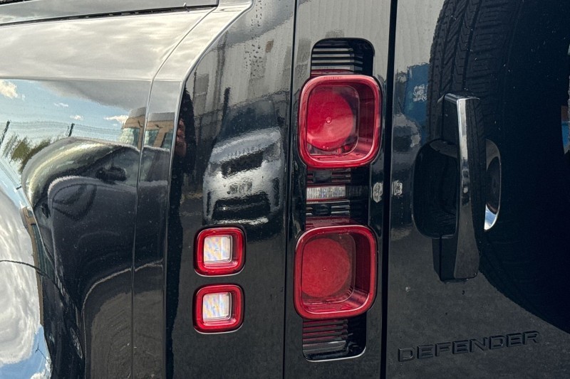 2025 (25) LAND ROVER COMMERCIAL DEFENDER 3.0 D250 Hard Top X-Dynamic HSE Auto [3 Seat] 5368272