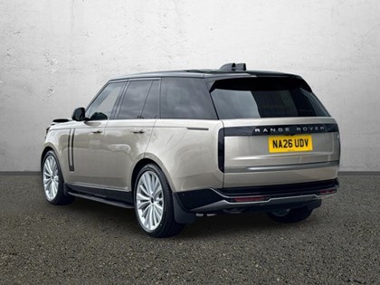 2026 (26) LAND ROVER RANGE ROVER 3.0 D300 SE 4dr Auto