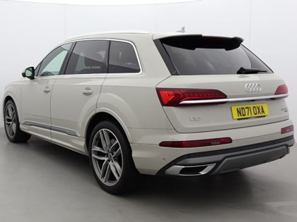 2022 (71) AUDI Q7 55 TFSI Quattro S Line 5dr Tiptronic