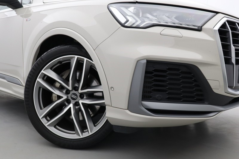2022 (71) AUDI Q7 55 TFSI Quattro S Line 5dr Tiptronic 5349872