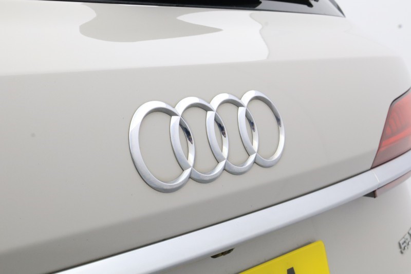2022 (71) AUDI Q7 55 TFSI Quattro S Line 5dr Tiptronic 5349864