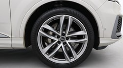 2022 (71) AUDI Q7 55 TFSI Quattro S Line 5dr Tiptronic 5349854