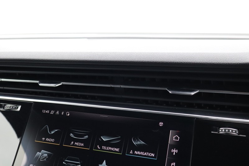 2022 (71) AUDI Q7 55 TFSI Quattro S Line 5dr Tiptronic 5349898