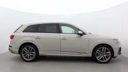 2022 (71) AUDI Q7 55 TFSI Quattro S Line 5dr Tiptronic 5349845