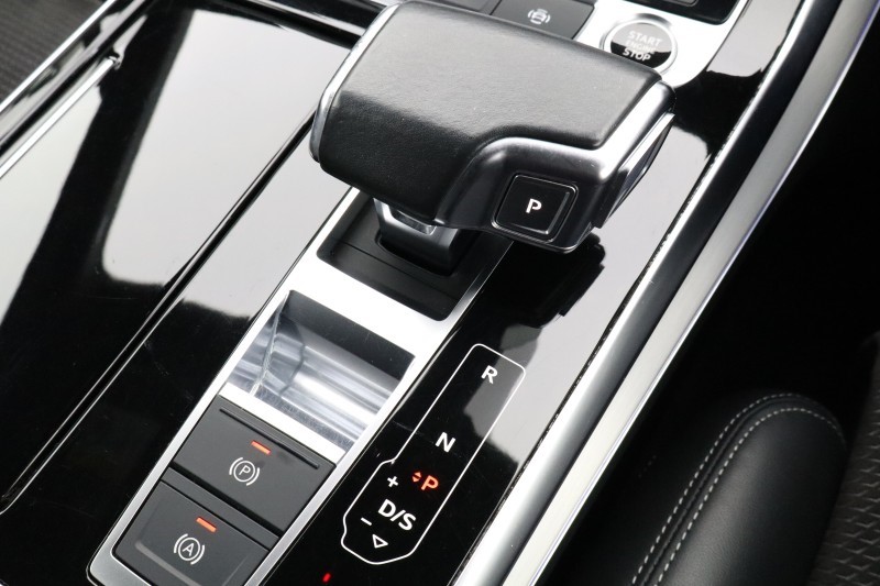 2022 (71) AUDI Q7 55 TFSI Quattro S Line 5dr Tiptronic 5349905