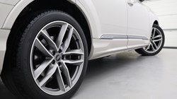 2022 (71) AUDI Q7 55 TFSI Quattro S Line 5dr Tiptronic 5349874
