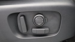 2024 (73) LAND ROVER DISCOVERY 3.0 D300 Dynamic HSE 5dr Auto 5359533