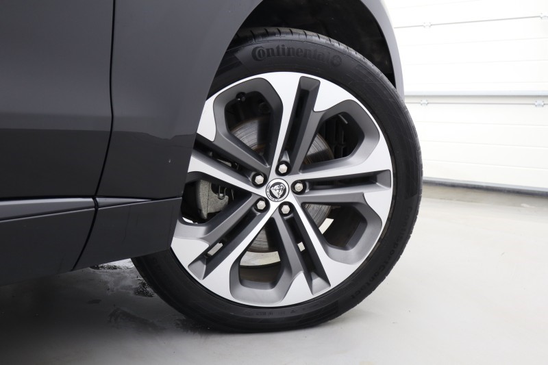2024 (74) JAGUAR F-PACE 2.0 D200 R-Dynamic HSE Black 90th Anniv 5dr Auto 5359453