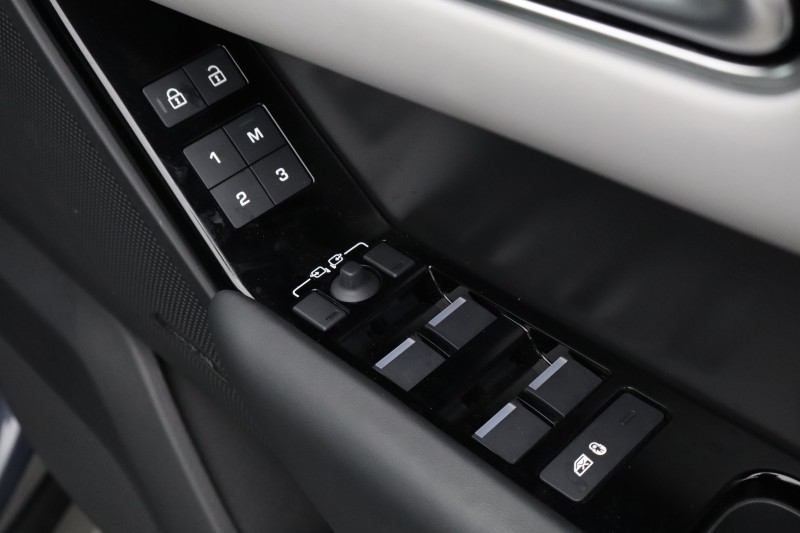 2024 (74) LAND ROVER RANGE ROVER VELAR 2.0 D200 MHEV Dynamic HSE 5dr Auto 5327137