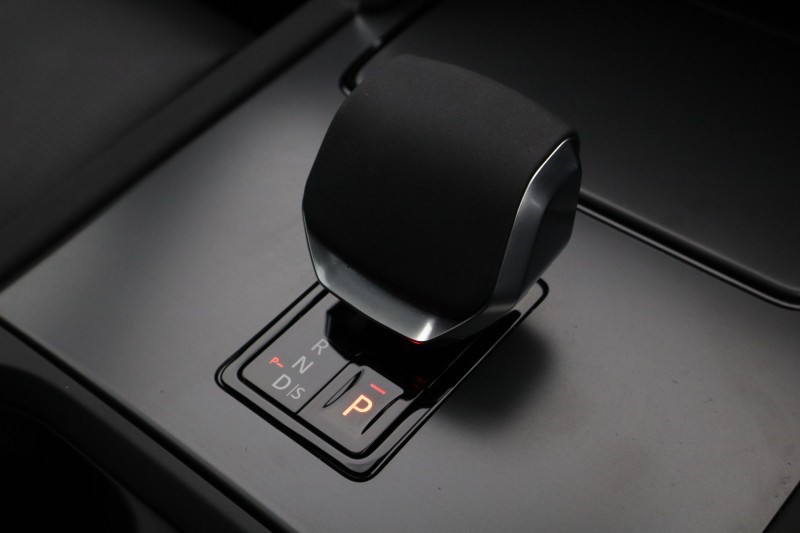 2024 (74) LAND ROVER DISCOVERY SPORT 2.0 D200 Dynamic HSE 5dr Auto [7 Seat] 5325704