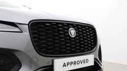 2024 (74) JAGUAR F-PACE 2.0 D200 R-Dynamic SE Black 90th Anniv 5dr Auto 5356347