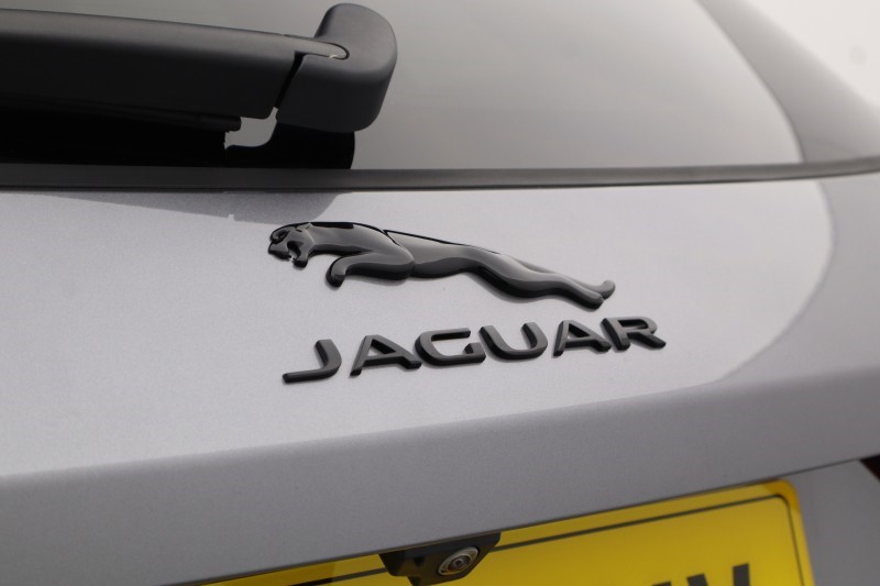 2024 (74) JAGUAR F-PACE 2.0 D200 R-Dynamic SE Black 90th Anniv 5dr Auto 5356351
