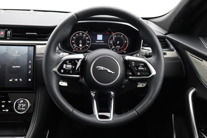 2024 (74) JAGUAR F-PACE 2.0 D200 R-Dynamic SE Black 90th Anniv 5dr Auto 5356373