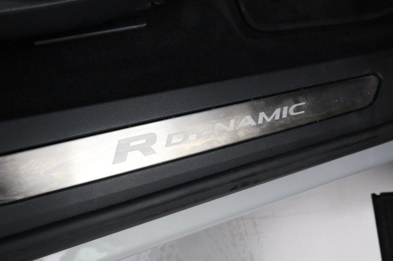 2022 (22) LAND ROVER RANGE ROVER EVOQUE 2.0 D200 R-Dynamic SE 5dr Auto 5451473