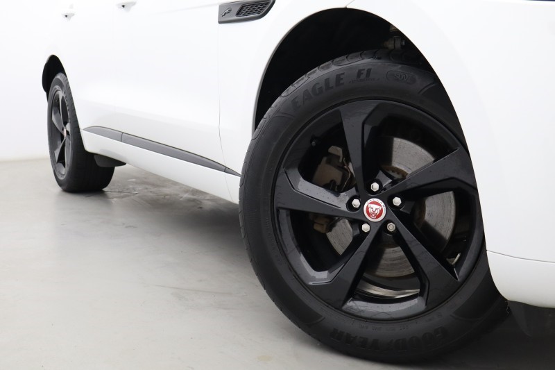 2022 (22) JAGUAR F-PACE 2.0 D200 R-Dynamic S 5dr Auto AWD 5359346