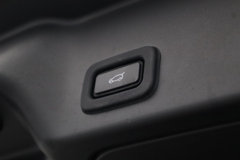 2020 (20) LAND ROVER RANGE ROVER EVOQUE 2.0 P250 R-Dynamic HSE 5dr Auto 5354654