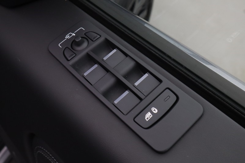 2024 (24) LAND ROVER DISCOVERY SPORT 1.5 P270e Dynamic HSE 5dr Auto [5 Seat] 5342007