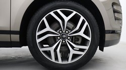 2022 (22) LAND ROVER RANGE ROVER EVOQUE 2.0 D200 R-Dynamic HSE 5dr Auto 5393699