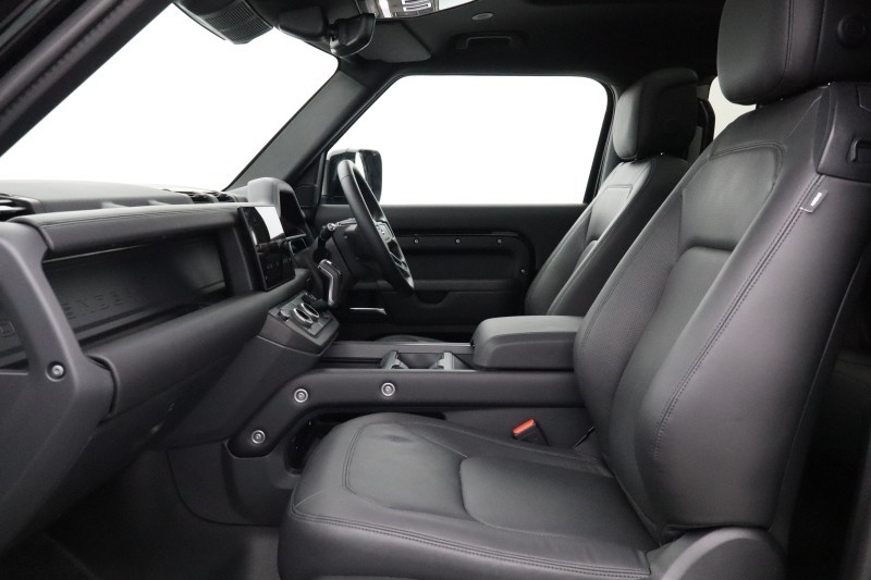 2024 (74) LAND ROVER DEFENDER 3.0 D250 X-Dynamic HSE 90 3dr Auto 5363678
