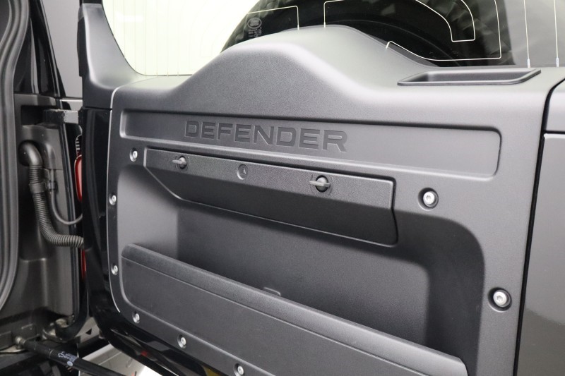 2024 (74) LAND ROVER DEFENDER 3.0 D250 X-Dynamic HSE 90 3dr Auto 5363697