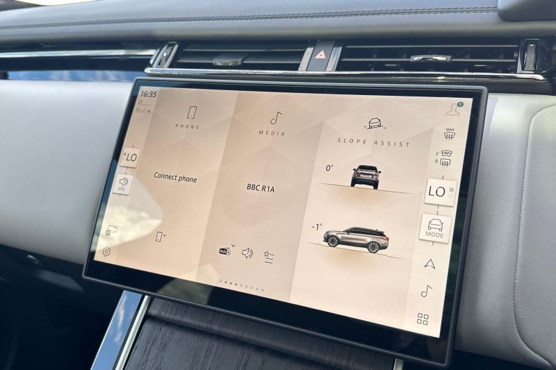 2026 (26) LAND ROVER RANGE ROVER VELAR 2.0 D200 MHEV Autobiography 5dr Auto [Revised] 5854229