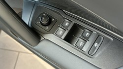 VOLKSWAGEN TIGUAN 1.5 eTSI 150 Match 5dr DSG 5389788