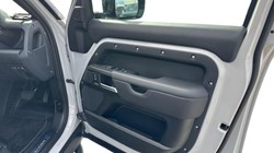2026 (26) LAND ROVER DEFENDER 3.0 D350 X-Dynamic HSE 110 5dr Auto 5863173