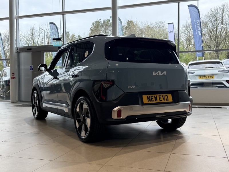  KIA EV2 107kW First Edition 42kWh 5dr Auto 5388384