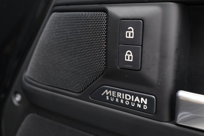 2025 (75) LAND ROVER DEFENDER 3.0 D250 X-Dynamic HSE 90 3dr Auto 5388257