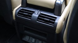 2025 (75) LAND ROVER DEFENDER 3.0 D250 X-Dynamic HSE 90 3dr Auto 5388272