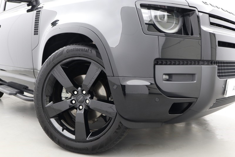 2025 (75) LAND ROVER DEFENDER 3.0 D250 X-Dynamic HSE 90 3dr Auto 5388251