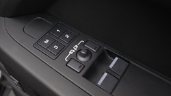 2025 (75) LAND ROVER DEFENDER 3.0 D250 X-Dynamic HSE 90 3dr Auto 5388256