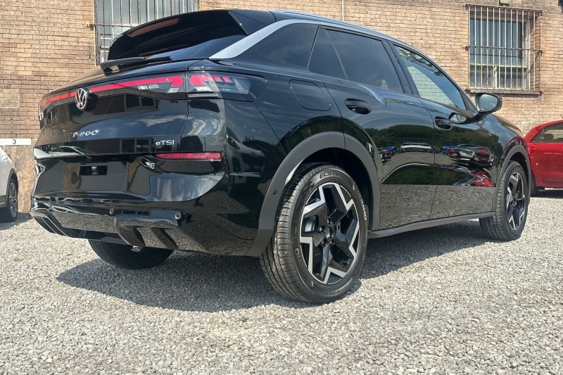  VOLKSWAGEN T-ROC 1.5 eTSI 150 R-Line 5dr DSG 5443826
