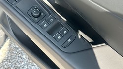 VOLKSWAGEN T-ROC 1.5 eTSI 150 R-Line 5dr DSG 5443801