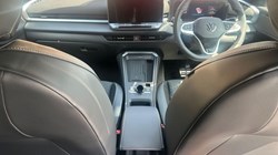 VOLKSWAGEN T-ROC 1.5 eTSI 150 R-Line 5dr DSG 5443797