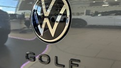VOLKSWAGEN GOLF 1.5 TSI 150 Black Edition 5dr 5388373