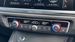 2022 (22) AUDI Q3 40 TFSI Quattro S Line 5dr S Tronic 5411693