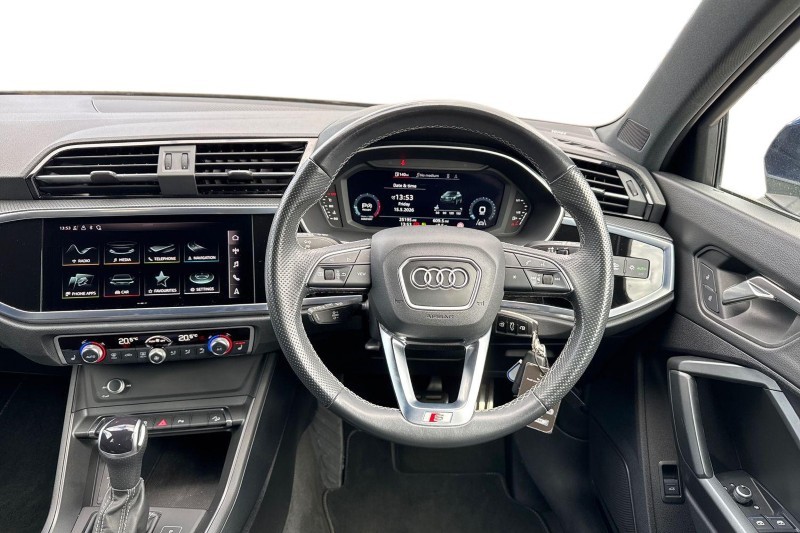 2022 (22) AUDI Q3 40 TFSI Quattro S Line 5dr S Tronic 5411679