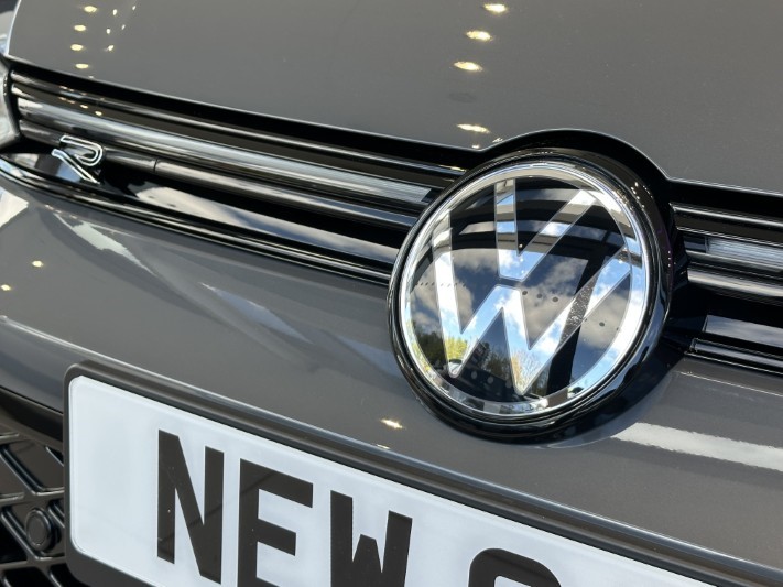  VOLKSWAGEN GOLF 1.5 TSI 150 Black Edition 5dr 5388368