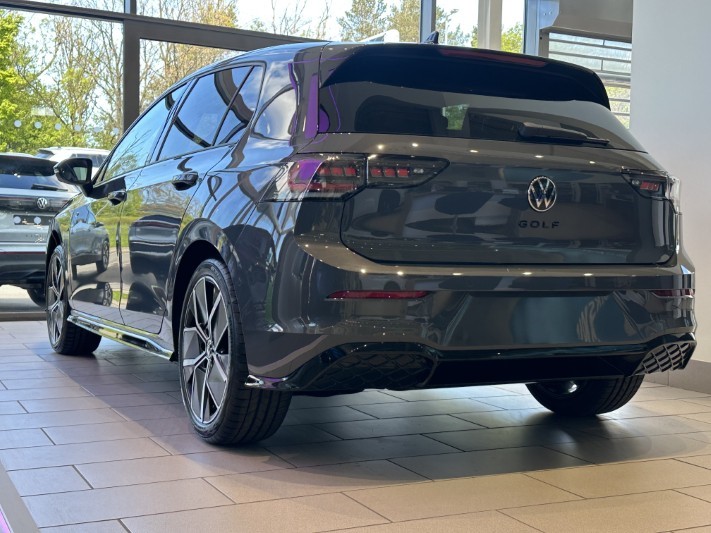  VOLKSWAGEN GOLF 1.5 TSI 150 Black Edition 5dr 5388349