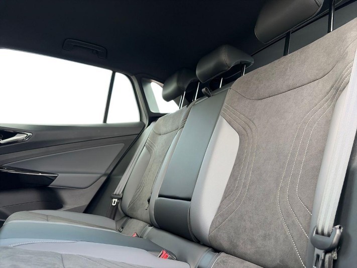  VOLKSWAGEN ID.4 125kW Essential Pure 52kWh 5dr Auto 5620041