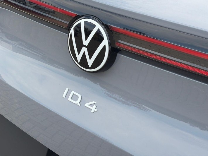  VOLKSWAGEN ID.4 125kW Essential Pure 52kWh 5dr Auto 5620070
