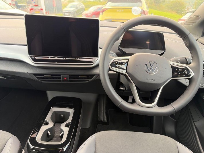  VOLKSWAGEN ID.4 125kW Essential Pure 52kWh 5dr Auto 5620055