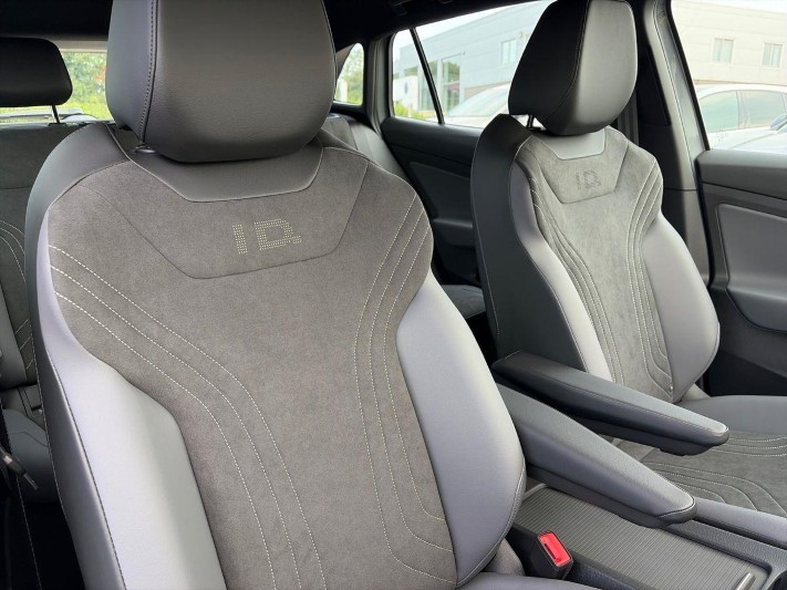  VOLKSWAGEN ID.4 125kW Essential Pure 52kWh 5dr Auto 5620050