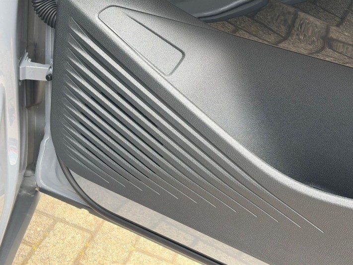  VOLKSWAGEN ID.4 125kW Essential Pure 52kWh 5dr Auto 5620046