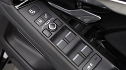 2020 (69) LAND ROVER RANGE ROVER EVOQUE 2.0 P200 R-Dynamic SE 5dr Auto 5451025